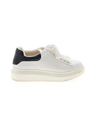 Pre-owned Steve Madden Sneakers In White