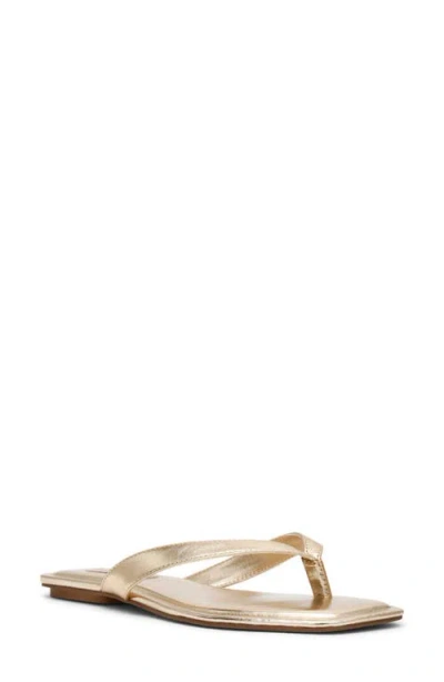 Steve Madden Trella Flip Flop In Gold