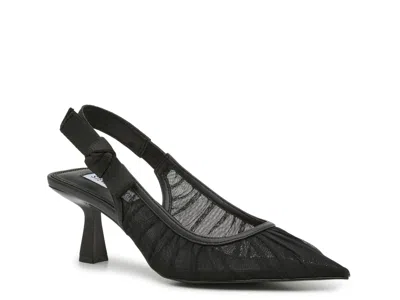 Steve Madden Versali Pump In Black
