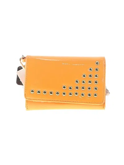 Pre-owned Steve Madden Wallet In Yellow