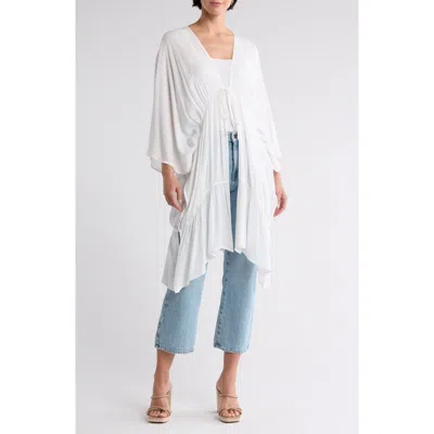 Steve Madden Wanderlust Ruffle Topper In White