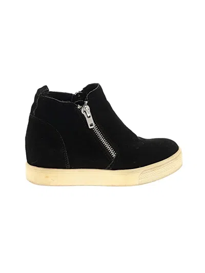 Pre-owned Steve Madden Wedges In Black