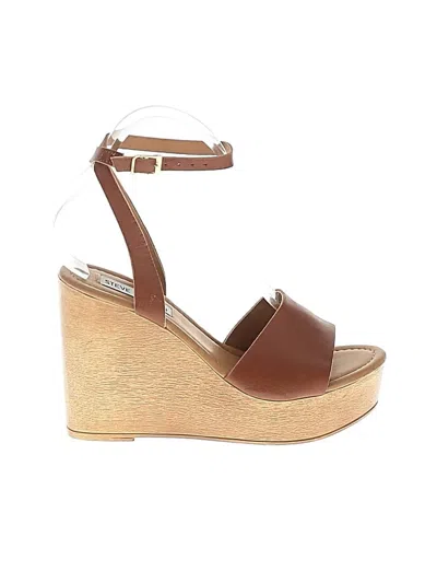 Pre-owned Steve Madden Wedges In Brown