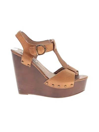 Pre-owned Steve Madden Wedges In Brown