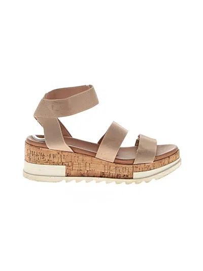 Pre-owned Steve Madden Wedges In Tan
