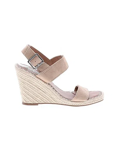 Pre-owned Steve Madden Wedges In Tan