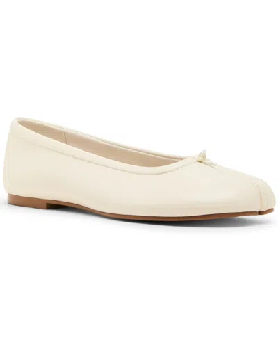 Steve Madden Women's Calico Split-toe Ballet Flats In Neutral