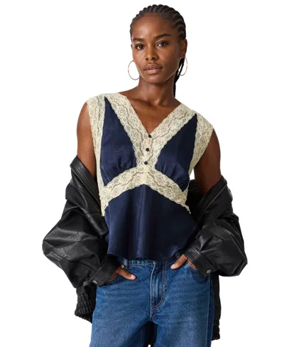 Steve Madden Elinor Lace Accent Top In Midnight