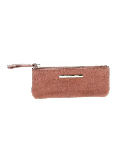 Pre-owned Steve Madden Wristlet In Brown