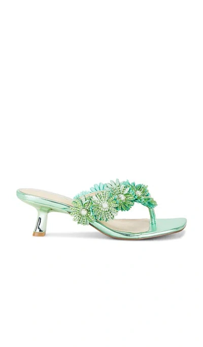 Steve Madden X Betsey Johnson Lesli Sandal In Green