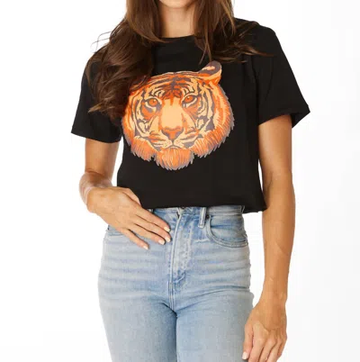 Stewart Simmons Crop Short Sleeve Tee In Black