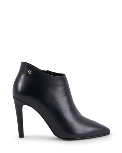 Stinaa.j Stinaa. J - Ivy Orthopedic Pointed Toe In Black
