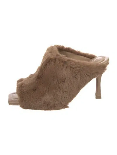 Pre-owned Stine Goya Fur Slides In Brown