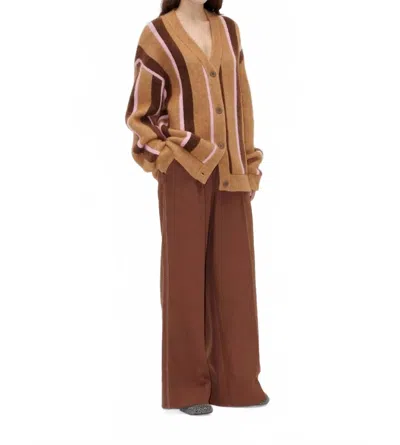 Stine Goya Gestreifter Cardigan Aus Jacquard-strick In Camelfarben