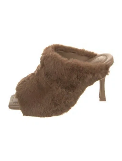Pre-owned Stine Goya Shearling Slides In Brown