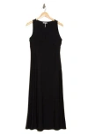 Stitchdrop Audubon V-neck Dress In Black