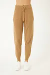 STITCHES & STRIPES BAILEY JOGGER IN CAMEL