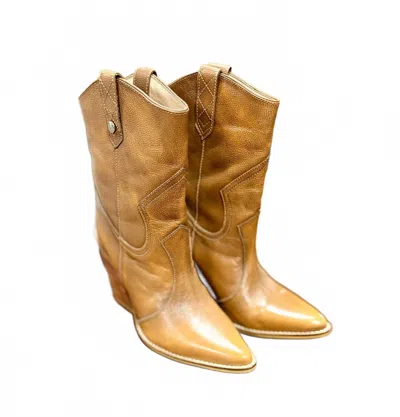 Stivali New York Women's Chunky Heel Ankle Bootie In Brown