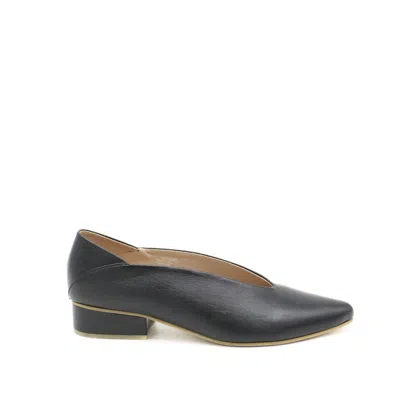 Stivali New York Women's Louvre Slip-on Loafers In Black Leather
