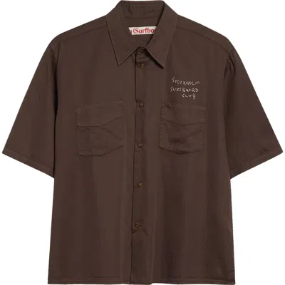 Stockholm Surfboard Club Jerry Logo Embroidered Short Sleeve Button-up Shirt In Brown