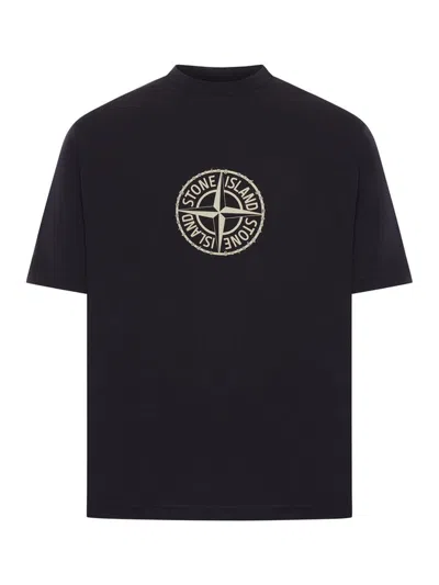 Stone Compass Logo Regular Fit T-shirt For Men In Black
