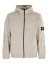 Stone Island 6100009 Logo-patch Hooded Zip-up Jacket In Multi