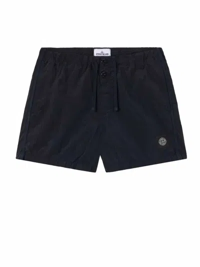 Stone Island B100003 Shorts In Black