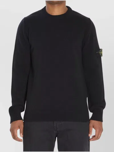 STONE ISLAND BADGE DETAIL CREW NECK SWEATER