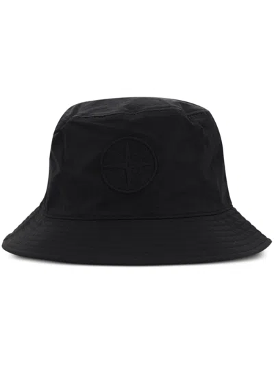 STONE ISLAND STONE ISLAND BEANIE WITH COMPASS LOGO PATCH