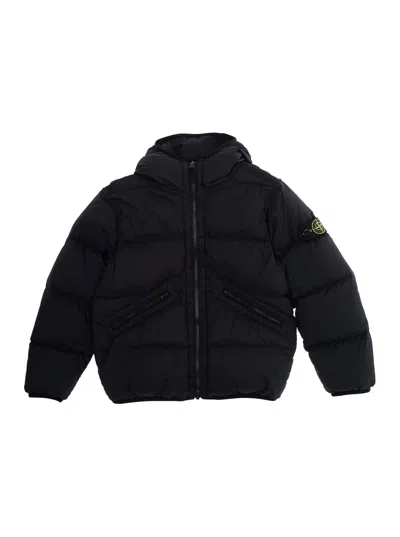 STONE ISLAND BLACK DOWN JACKET WITH FIXED HOOD AND LOGO PATCH ON THE SLEEVE IN TECH FABRIC BOY