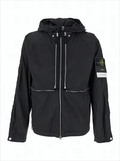 STONE ISLAND BLACK LIGHTWEIGHT HOODED JACKET WITH REFLECTIVE PIPING AND DISTINCTIVE PATCH