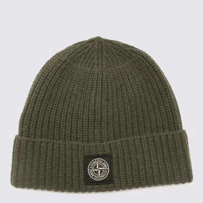 STONE ISLAND STONE ISLAND MILITARY GREEN VIRGIN WOOL RIBBED BEANIE