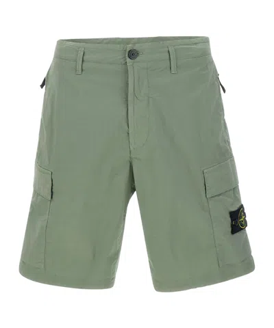 STONE ISLAND STONE ISLAND LOGO PATCH CARGO SHORTS