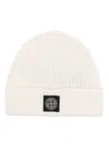 Stone Island Compass-patch Fisherman's-knit Beanie In White