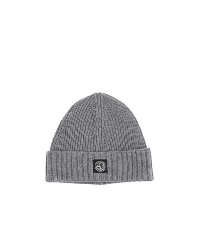 Stone Island Compass-patch Ribbed Beanie In Gray