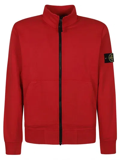 Stone Island Compass Patch Zipped Sweatshirt In Red
