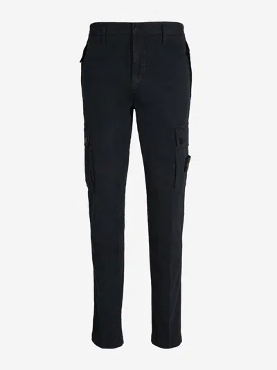 Stone Island Logo Badge Cargo Pants In Navy Blue