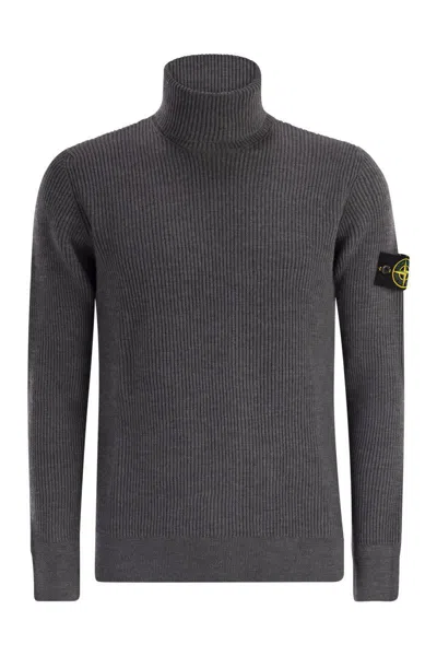 Stone Island Finely Ribbed Turtleneck Sweater In Gray