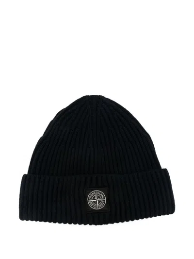 Stone Island Ribbed Logo-patch Beanie Hat In Black