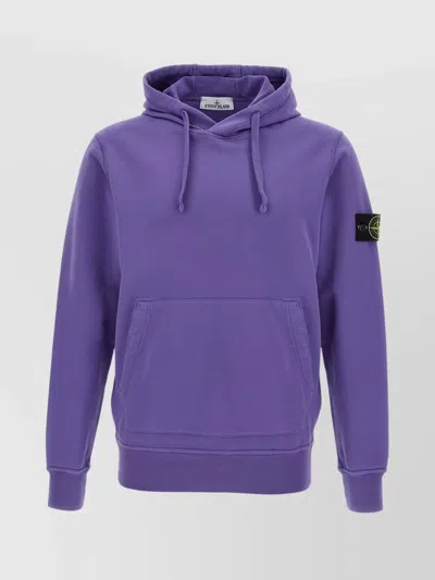 STONE ISLAND HOODIE WITH LOGO BADGE AND KANGAROO POCKET