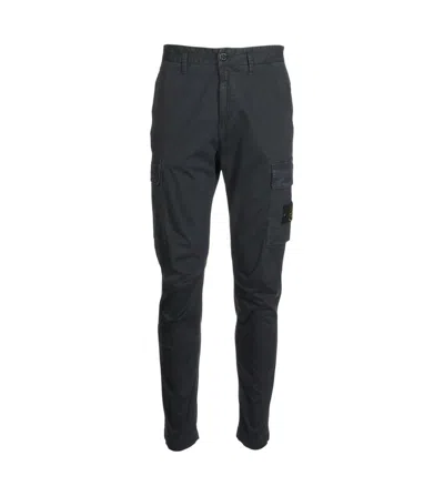 Stone Island Logo Patch Cargo Trousers In Blue