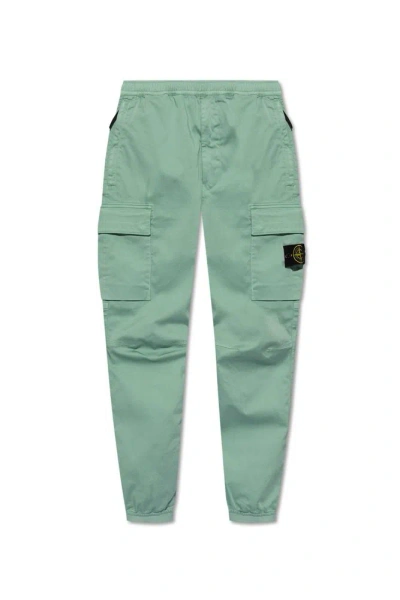 Stone Island Logo Patch Cargo Trousers In Green