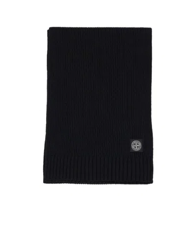 Stone Island Logo-patch Detail Knit Scarf In Black