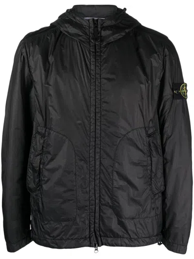 Stone Island Logo-patch Hooded Jacket In Schwarz