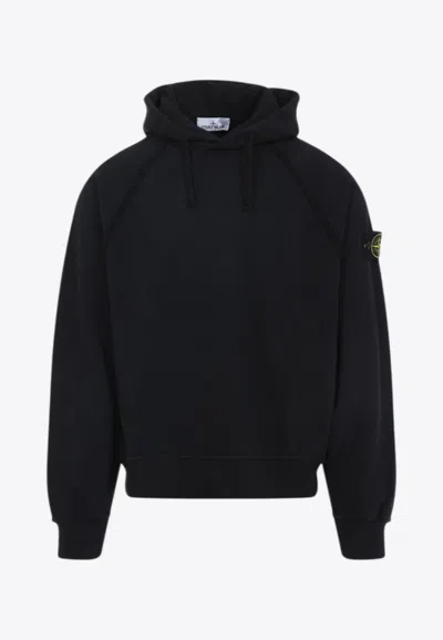 STONE ISLAND LOGO-PATCH HOODED SWEATSHIRT