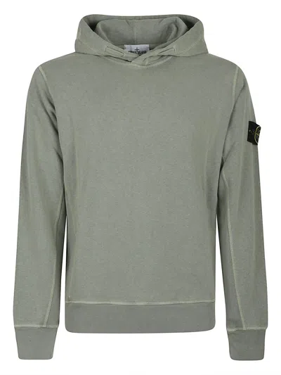 Stone Island Logo Patch Long-sleeved Hoodie In Green