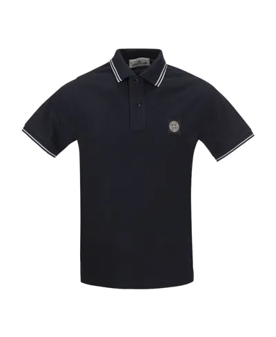 STONE ISLAND STONE ISLAND LOGO PATCH SHORT-SLEEVED POLO SHIRT