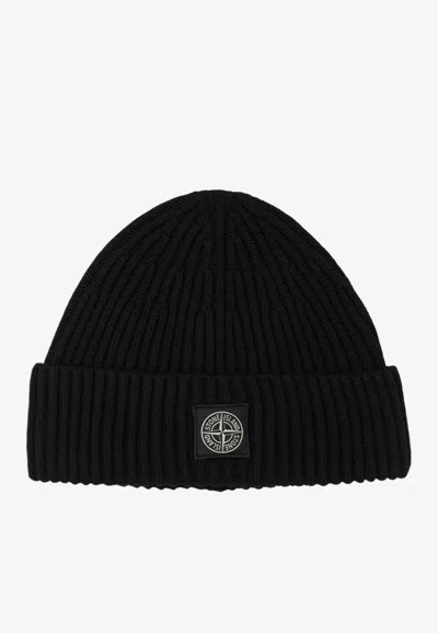 Stone Island Logo-patched Ribbed Beanie In Black