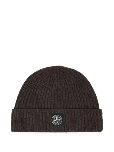 Stone Island Ribbed Knit Beanie With Compass Logo Patch In Brown