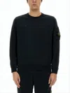Stone Island 6100008 Brushed Organic Cotton Fleece Sweatshirt In Black